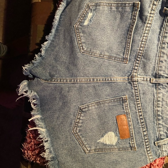 I bought these from shein and they fit too small. Brand new never worn - Picture 8 of 8